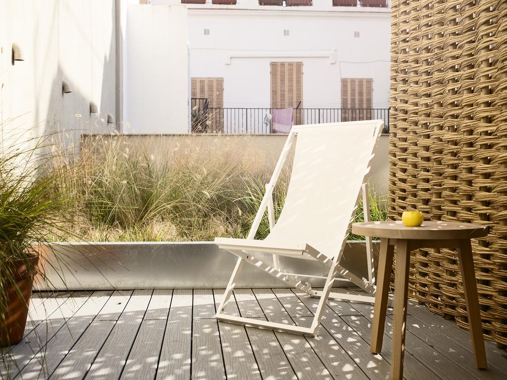 Yurbban Trafalgar Hotel Barcelona Exterior photo